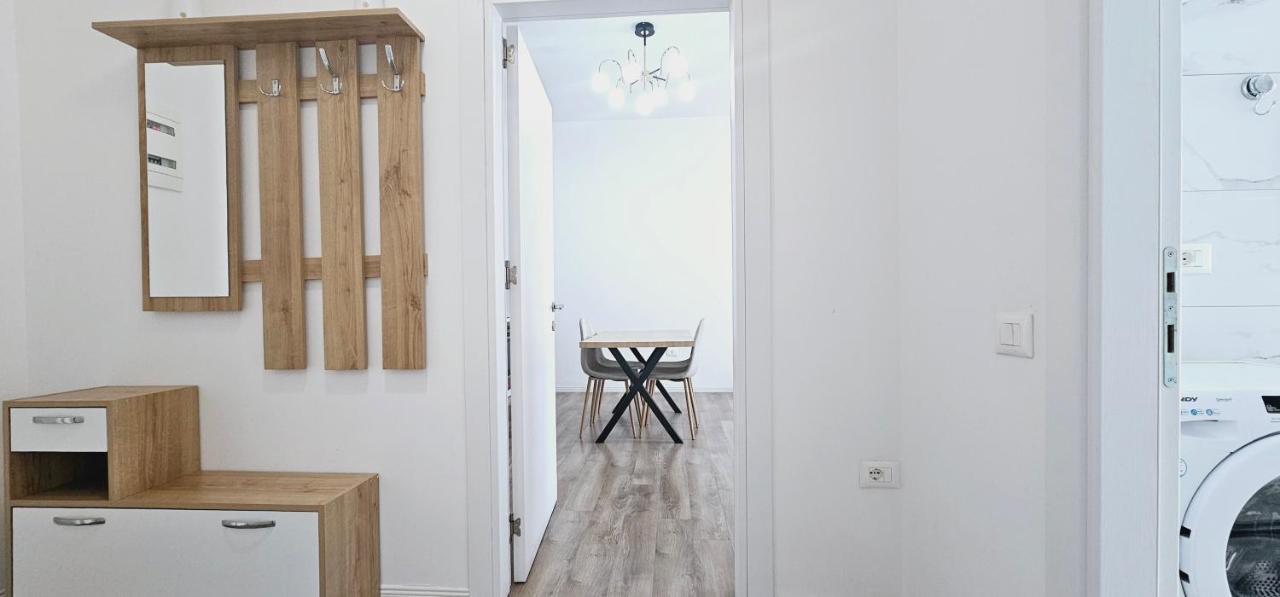Apartamento Myhouse At 21 Dhjetori Tirana Exterior foto